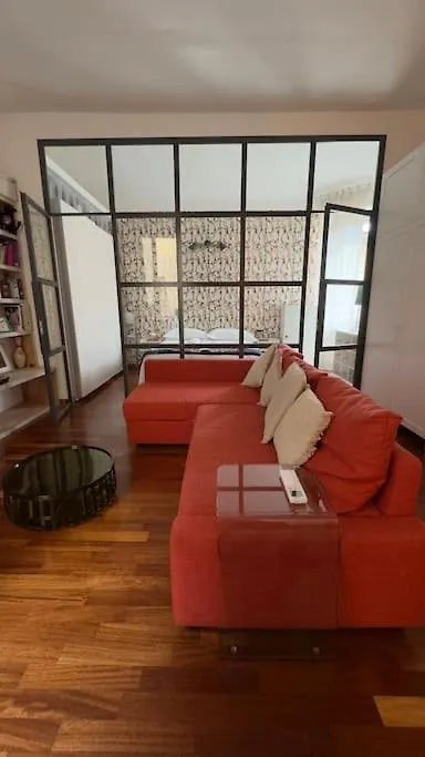 Stylish Apartment Next To Moscova Milán 0*,